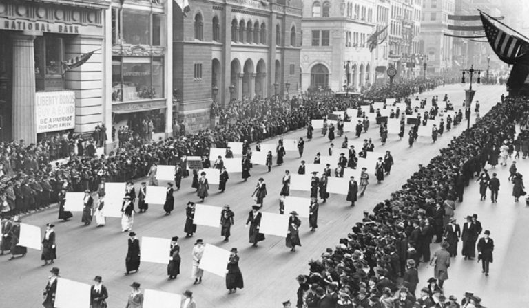 Women's suffragists parade in New York City in 1917