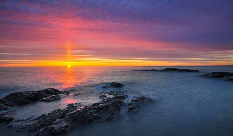 Sunrise over Lake Superior near Black Rocks