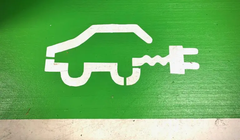 Simple representation of electric car