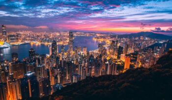 Hong Kong at night|Hong Kong street