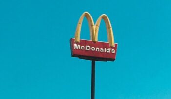 McDonald's sign|ross varrette unsplash